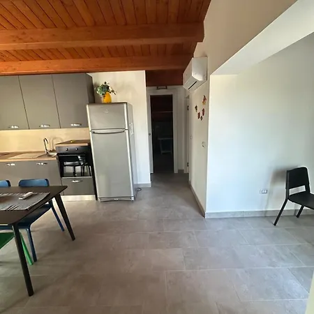 Casa Nel A Fontane Bianche