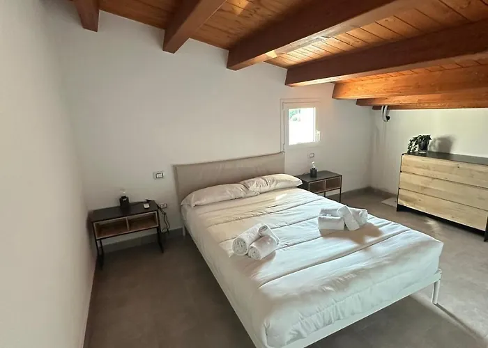 Feriehus Casa Nel A Fontane Bianche